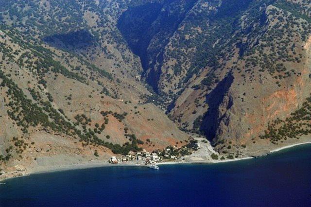 Giannis Rooms Agia Roúmeli Exterior foto